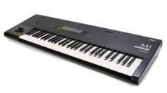 Korg M1 Synth